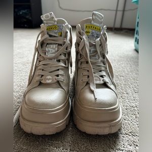 Buffalo Aspha flat ankle boots in beige